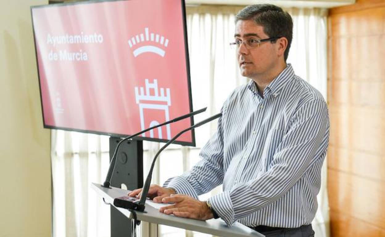 La Fiscalía llama a declarar a Jesús Pacheco por los contratos de las